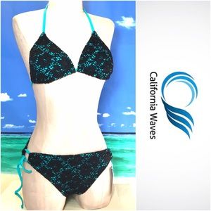 California Waves black & teal bikini set.  Size M
